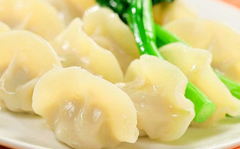 梦见吃饺子没有馅