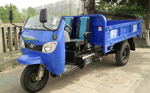 梦见坐三轮车