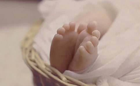 二胎出生后老大和谁睡最合适