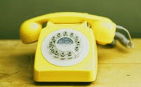 梦见打电话打错了