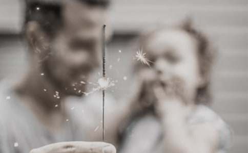 �μ��������˸�Ů��