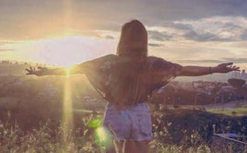 ��ʮ�����ϵ�Ů��Ӧ������̥��