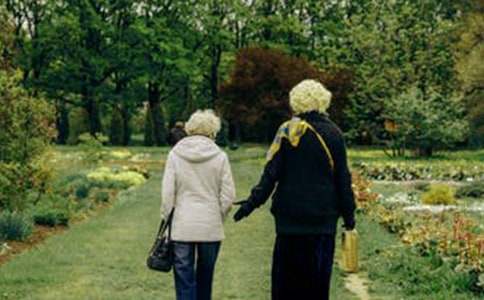 �μ����ʵ�����